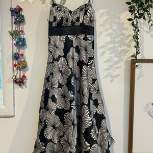 Speechless Black and White Floral Midi Dress